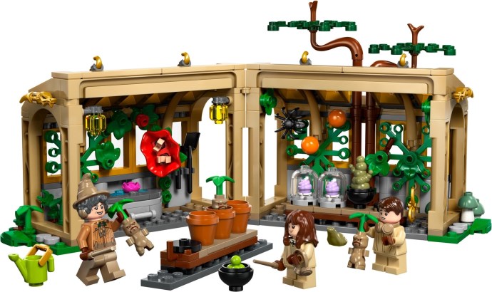 Hogwarts Castle: Herbology Class